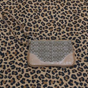 Coach Signature C Jacquard Wristlet  Tan/Brown